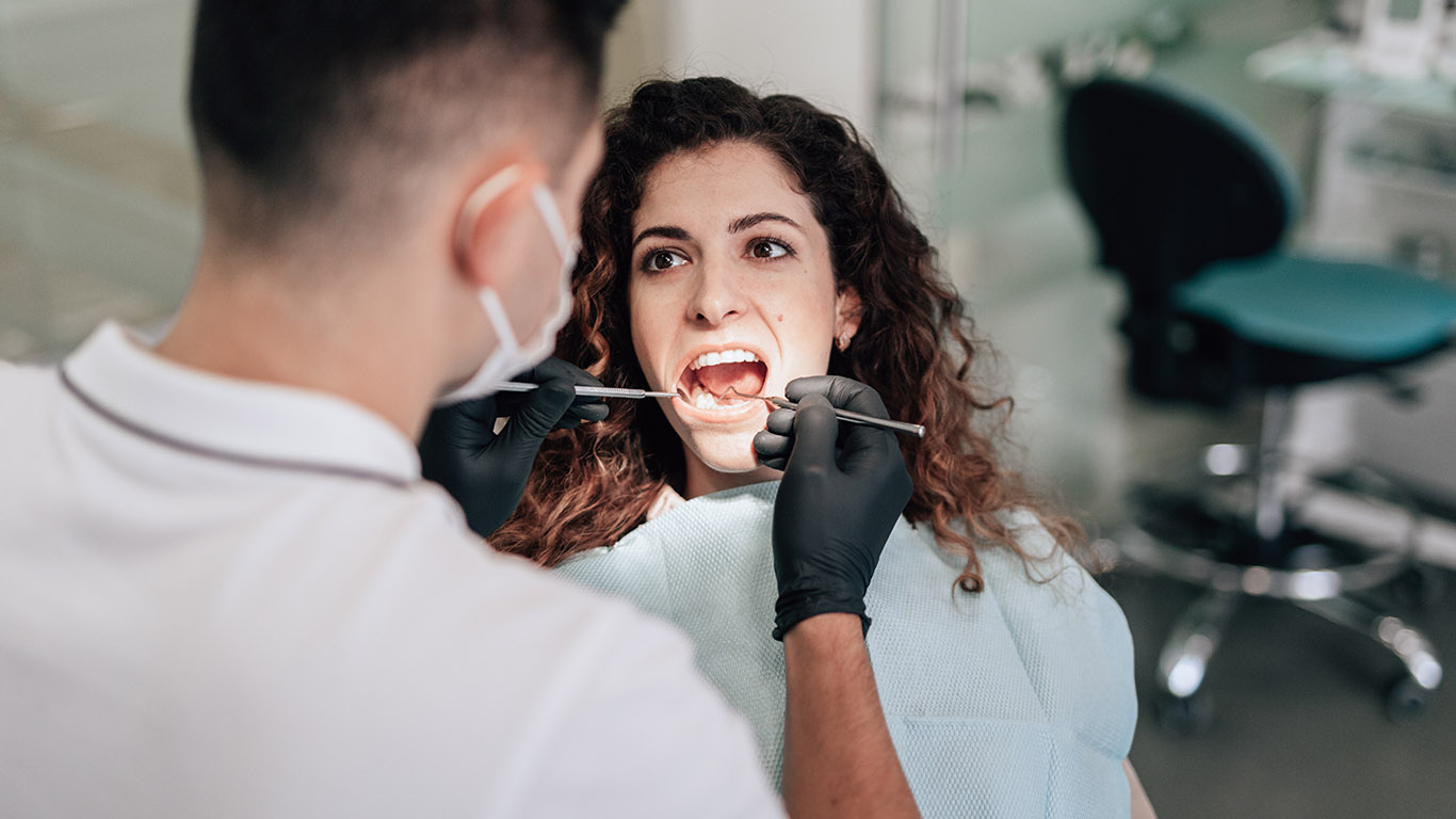 Lợi Ích Của Cấy Ghép Implant: Phục Hồi Chức Năng Nhai